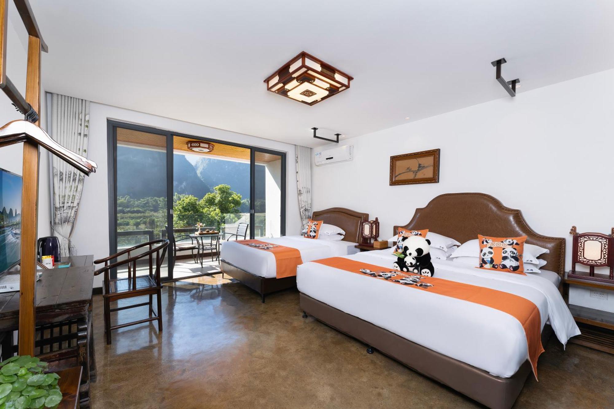 Leisure Courtyard Hotel Yangshuo-Free Shuttle Bus To Yangshuo Station Stay 2 Nights One Way Exterior photo