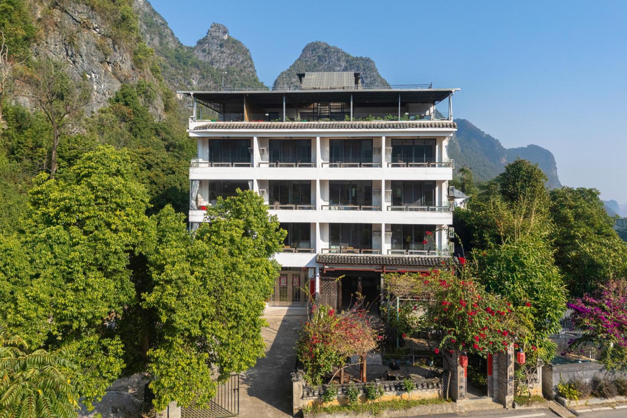 Leisure Courtyard Hotel Yangshuo-Free Shuttle Bus To Yangshuo Station Stay 2 Nights One Way Exterior photo