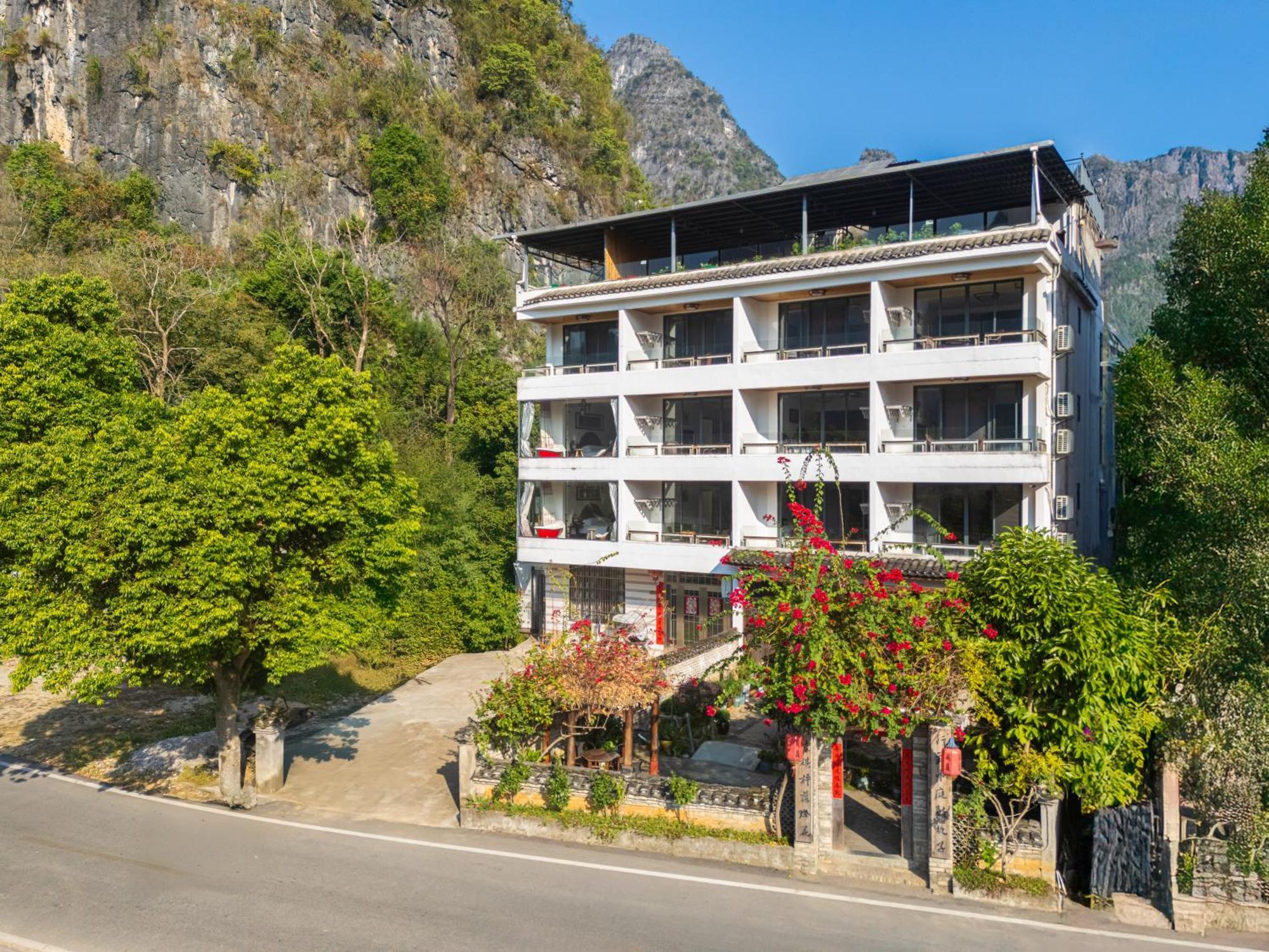 Leisure Courtyard Hotel Yangshuo-Free Shuttle Bus To Yangshuo Station Stay 2 Nights One Way Exterior photo
