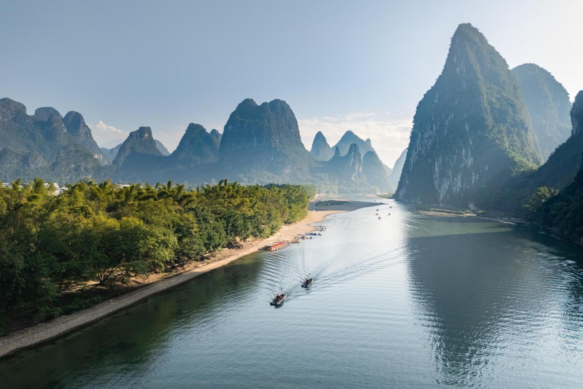 Leisure Courtyard Hotel Yangshuo-Free Shuttle Bus To Yangshuo Station Stay 2 Nights One Way Exterior photo